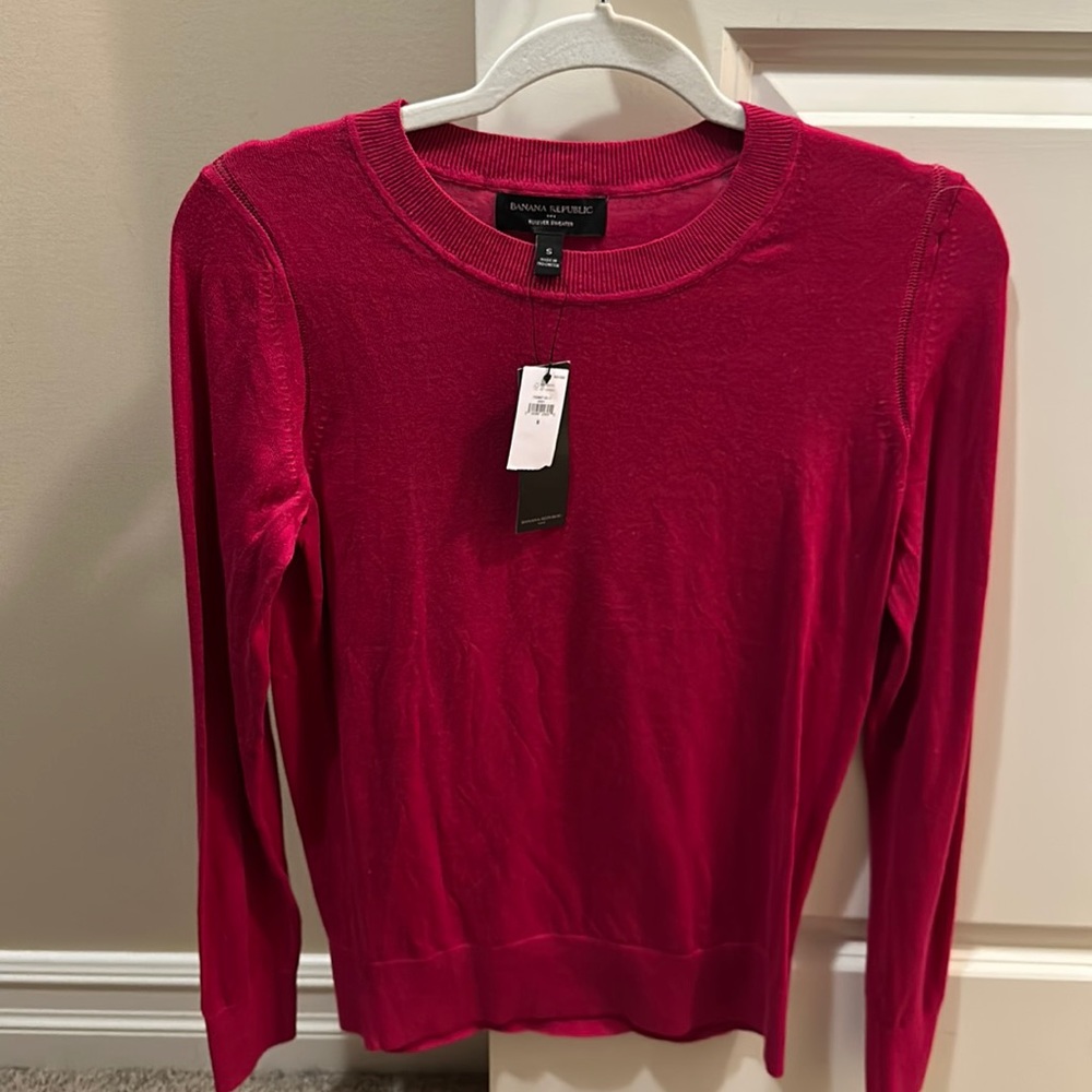 Women’s Banana Republic Sweater